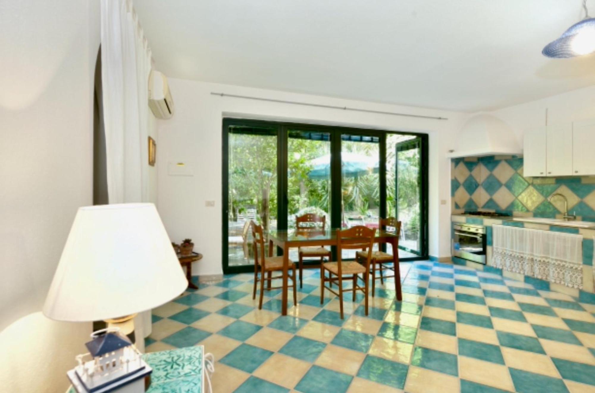 Villa Vincenzo Di Meglio Барано-д'Иския Номер фото
